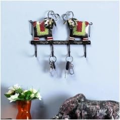 Iron Cow Key Holder in Multicolour | Wall Mounted Hook Hanger for Entryway or Farmhouse Style Decor
