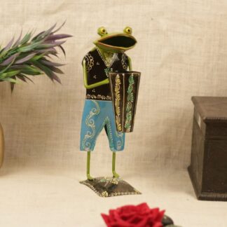 Frog Pen Stand for Table, Unique Desk Organizer Design Perfect for Pens, Pencils, and Small Desk Items, Multi-Purpose Use for Desk Supplies 11x15x19 cm