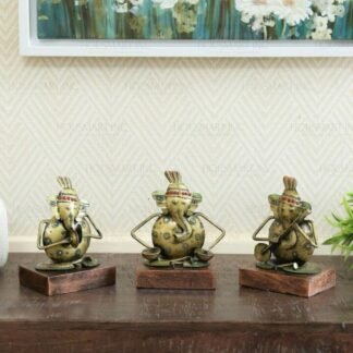 Hand Painted SITTING GANESH  (Set of - 3)